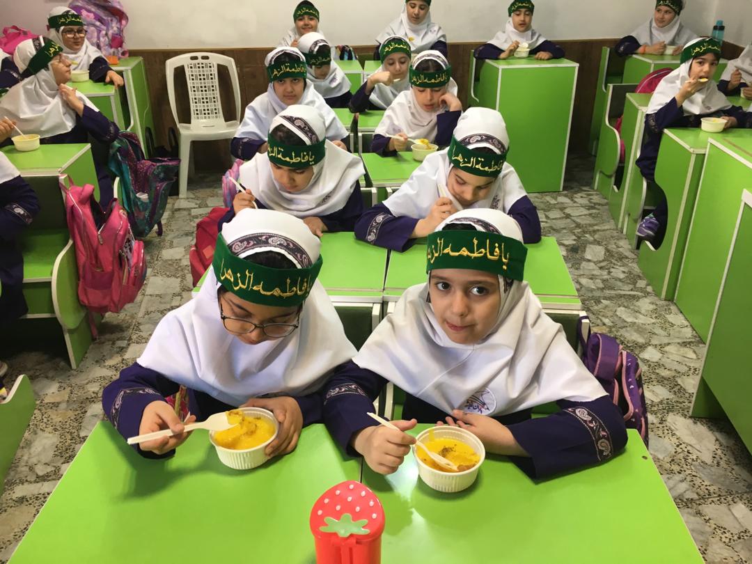 پخش نذری به مناسبت اربعین حسینی در دبستان باران اندیشه